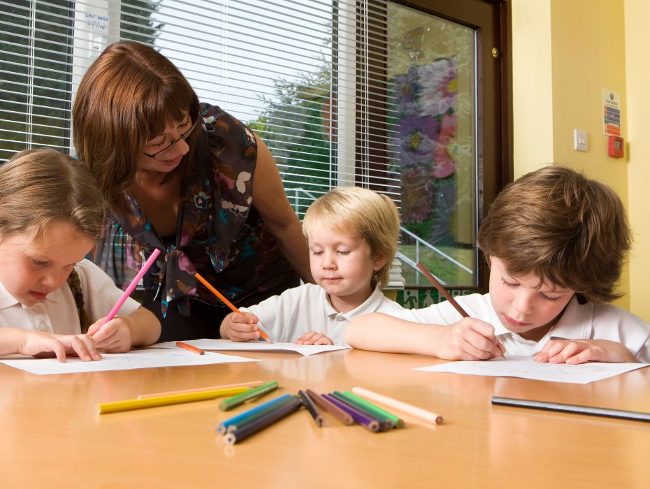 Rechten als invaller basisonderwijs: help jij scholen straks uit de brand?